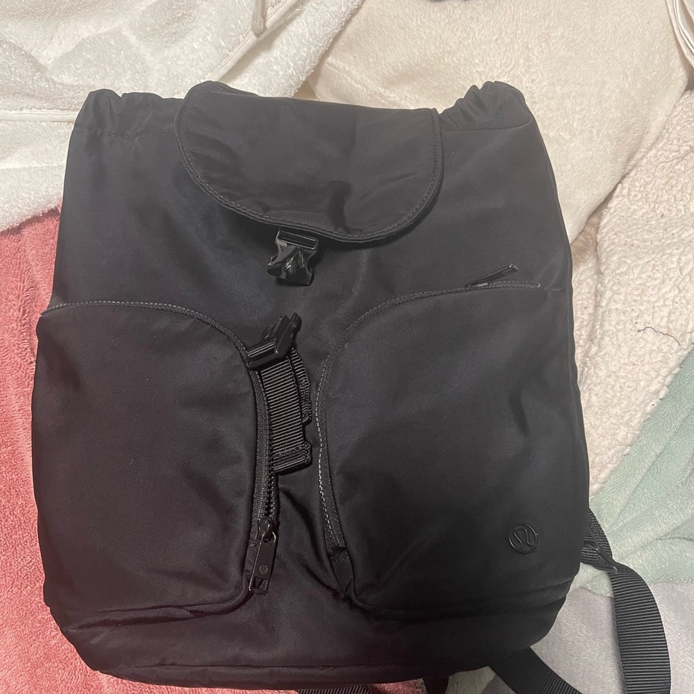 Lululemon mini backpack